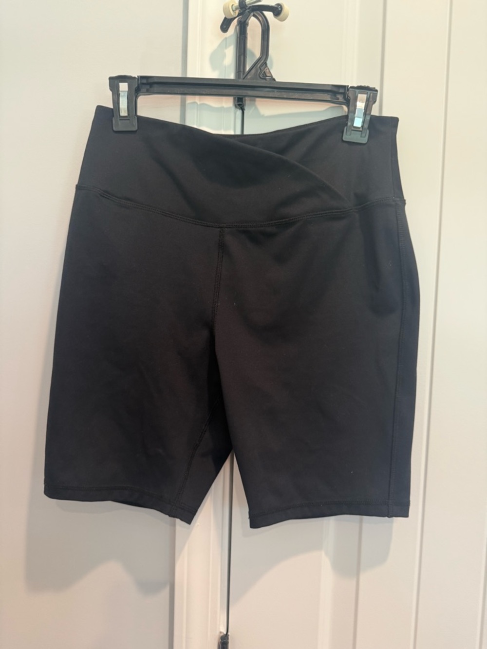 Versona Black High-Rise Crossover Waist Bike Shorts NWOT